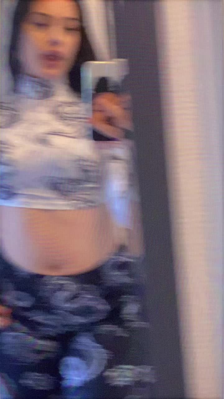 @🖤