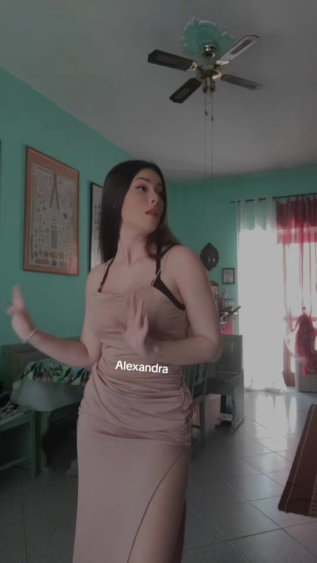 @Alexandra Palaghia