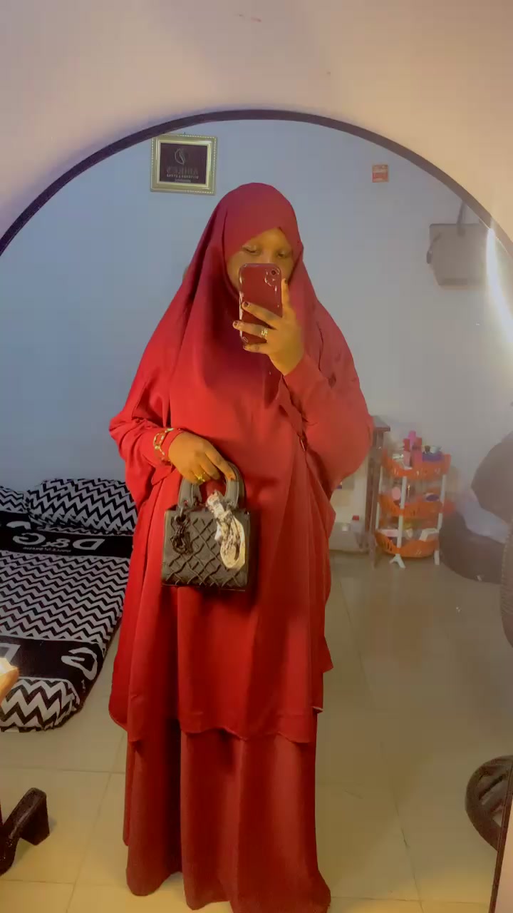 @FASHION DESIGNER IN IKD-LAGOS