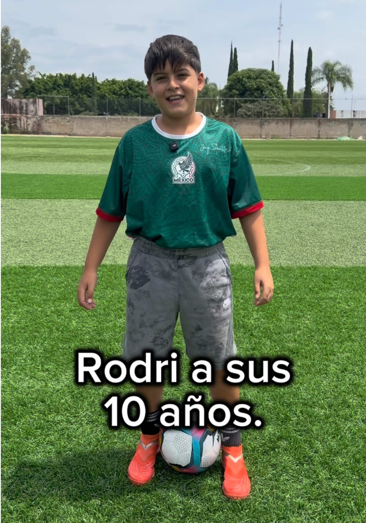 @Los Macías