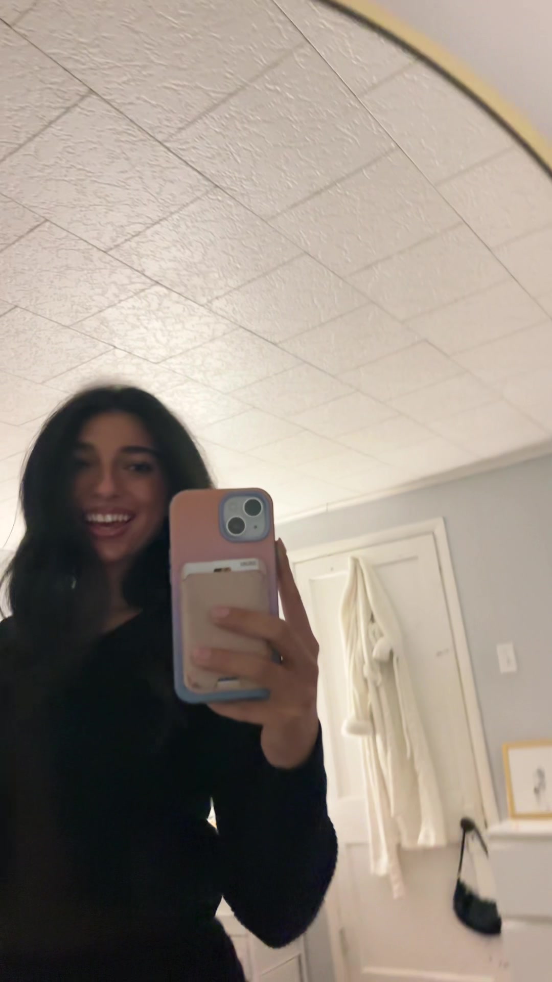 @bellaazelenskii