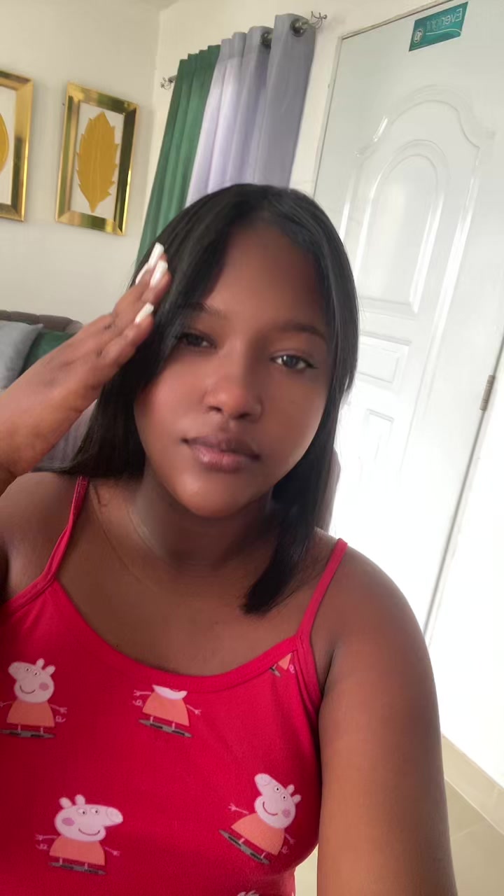 @Emeli🕷️