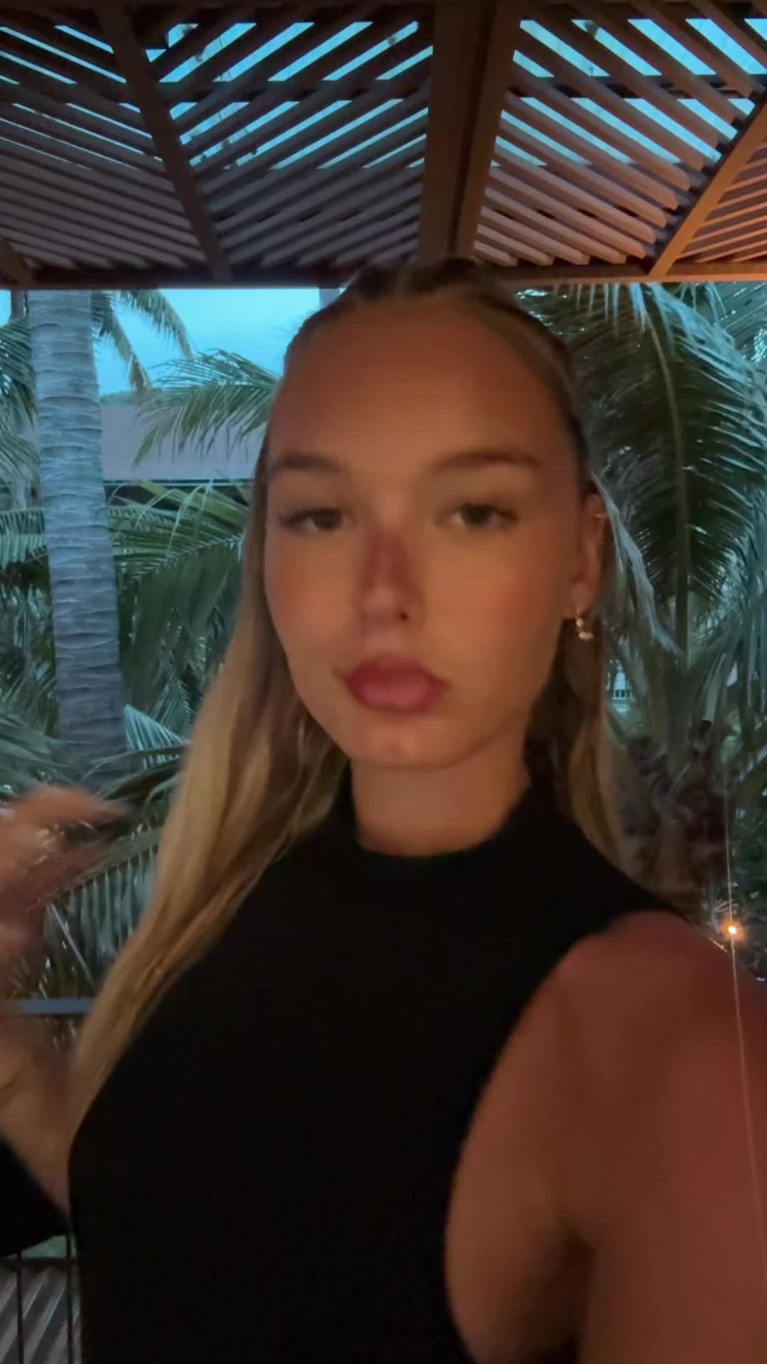 @annesophie