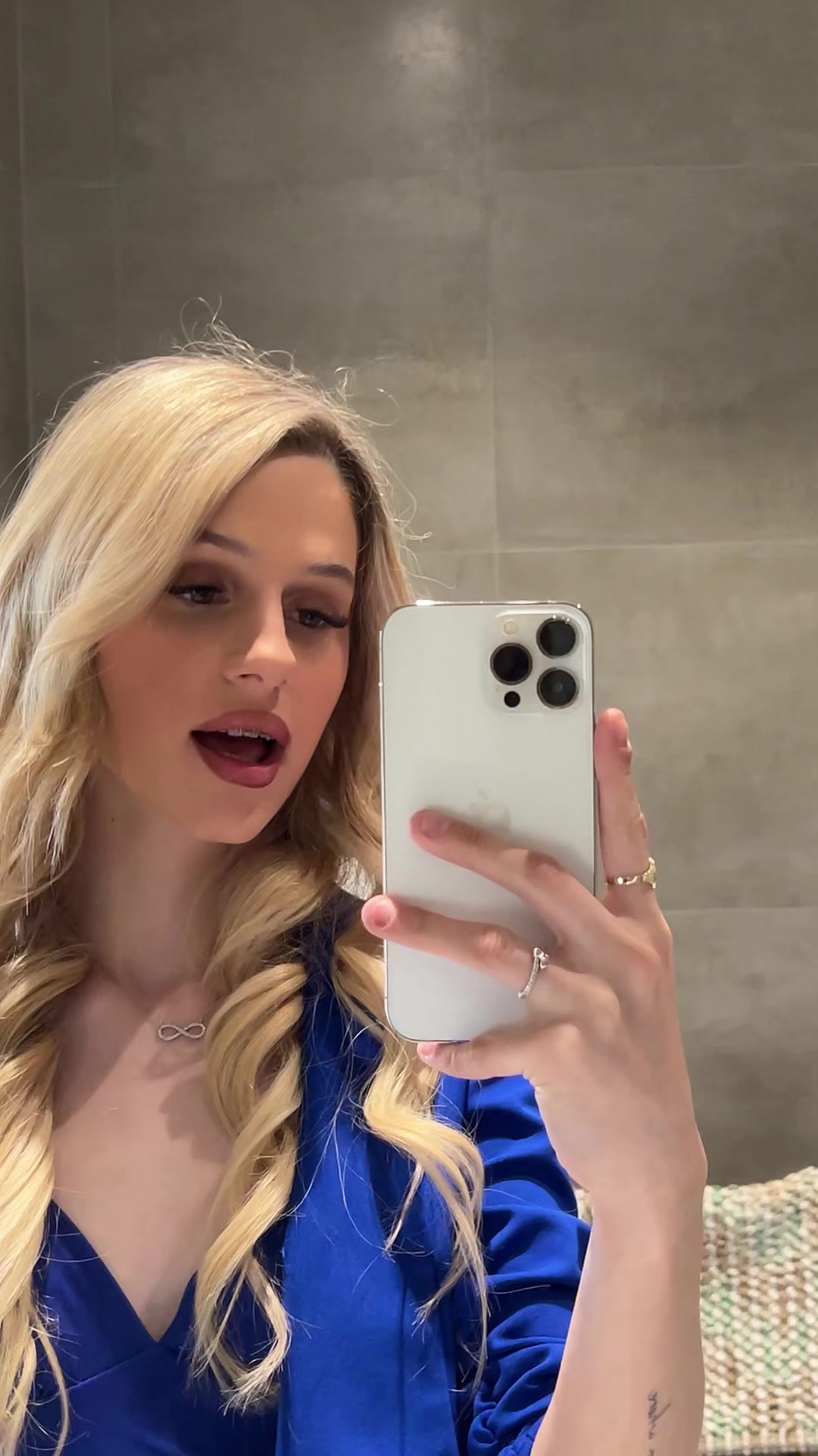 @saradumbovic