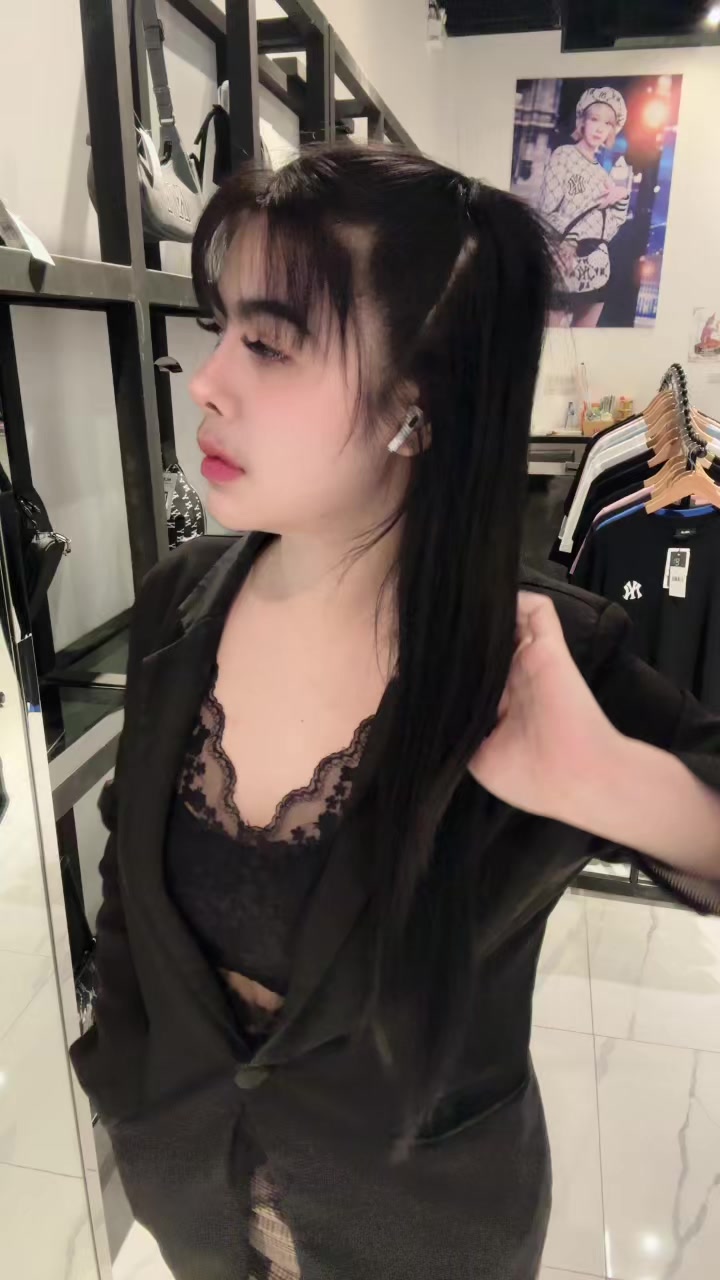 @เมย์ เสาวณีย์ 🖤