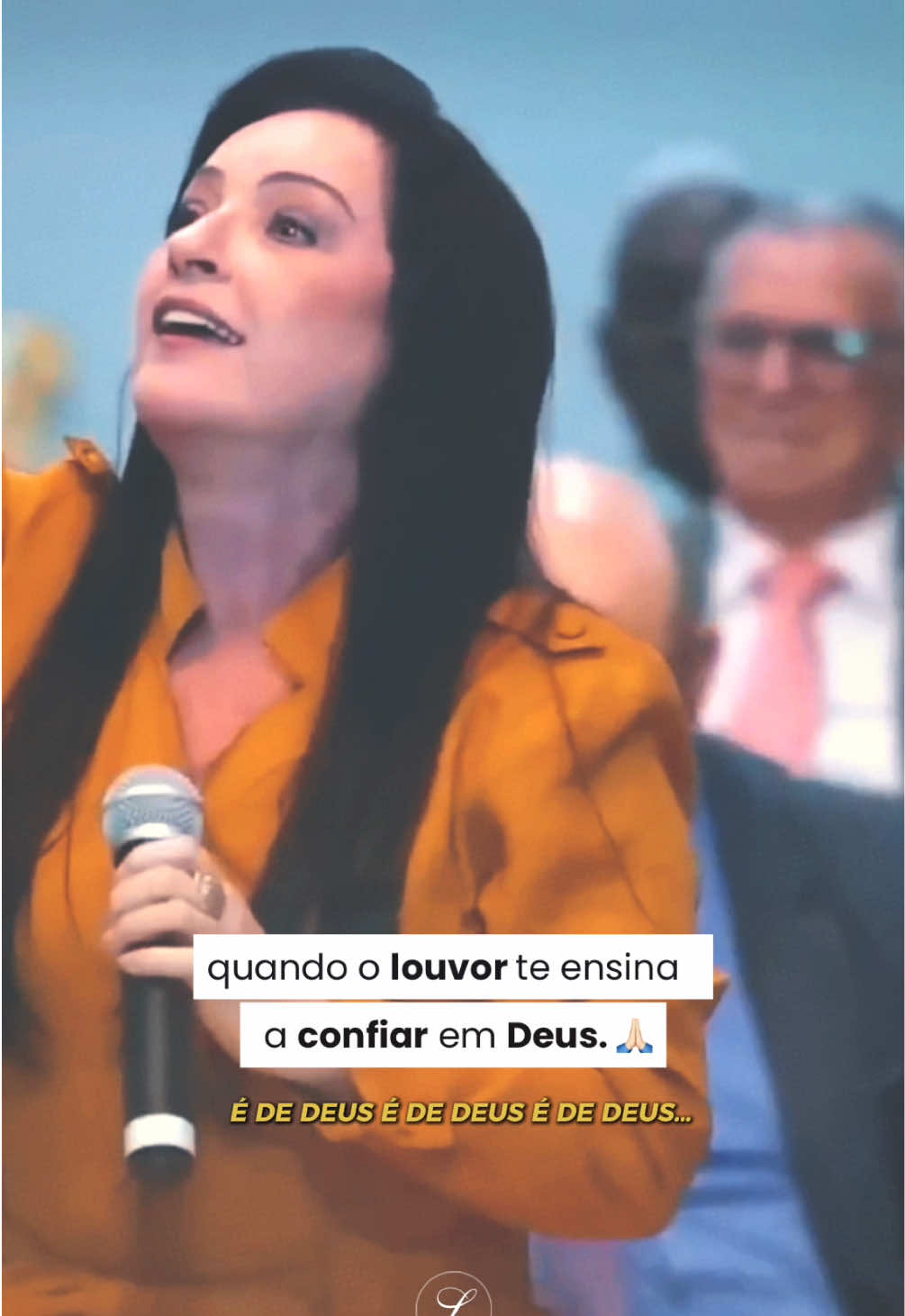 @Cantora Lauriete Oficial