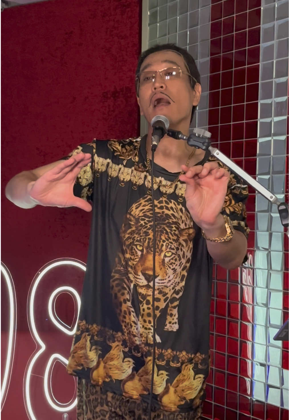 @ピコ太郎(PIKOTARO)公式