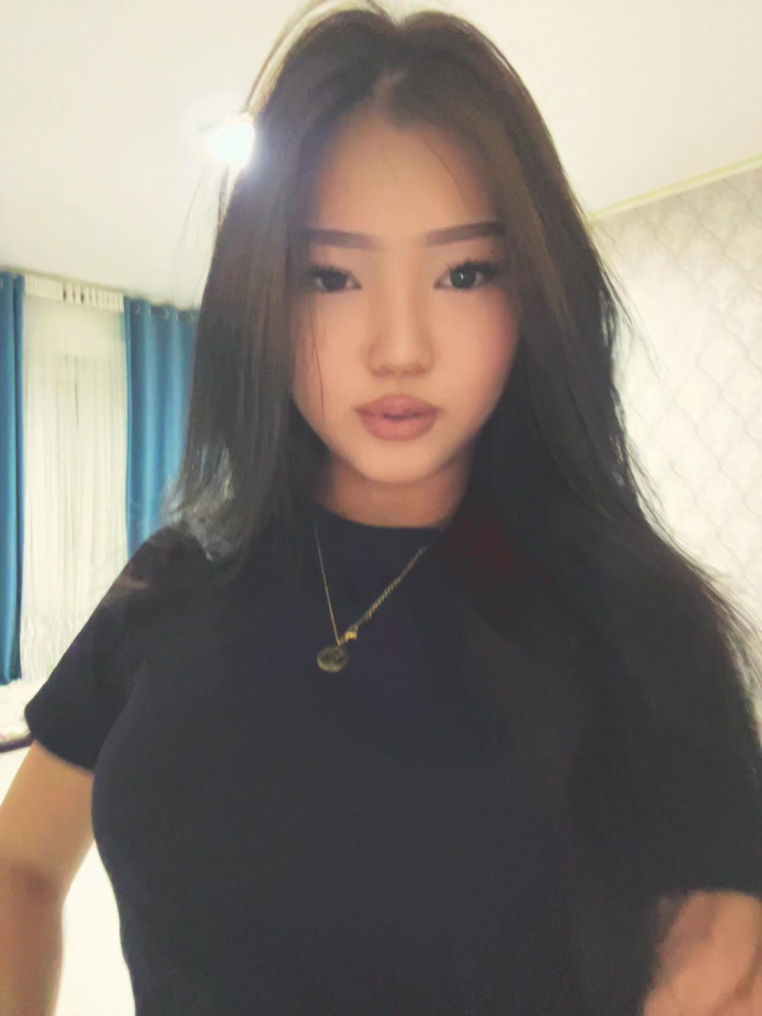 @та самая 🇰🇬