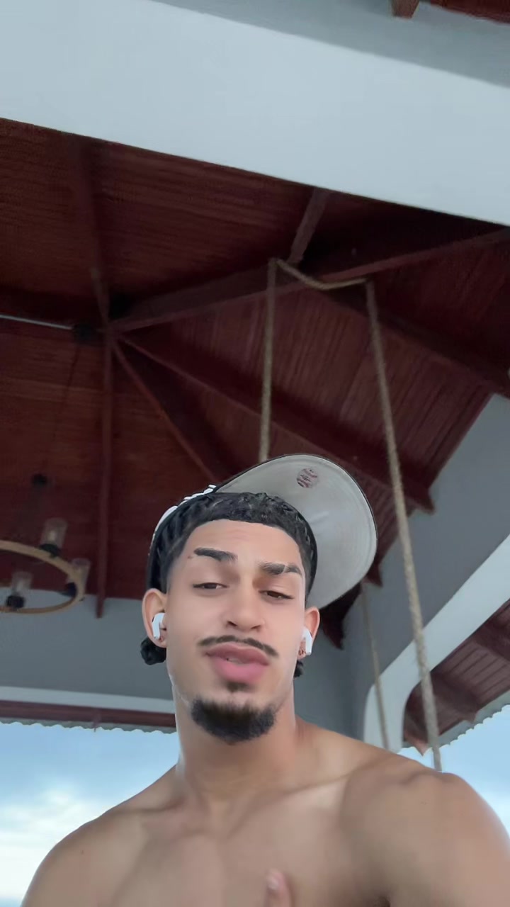 @Anthony🦦