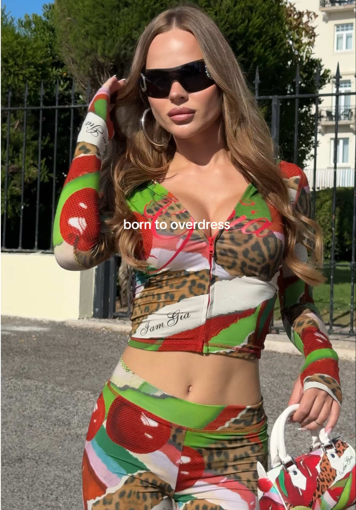 @FETISA