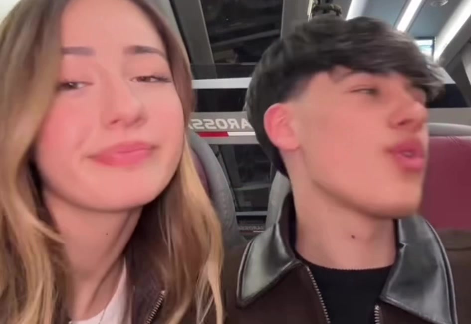 @💕