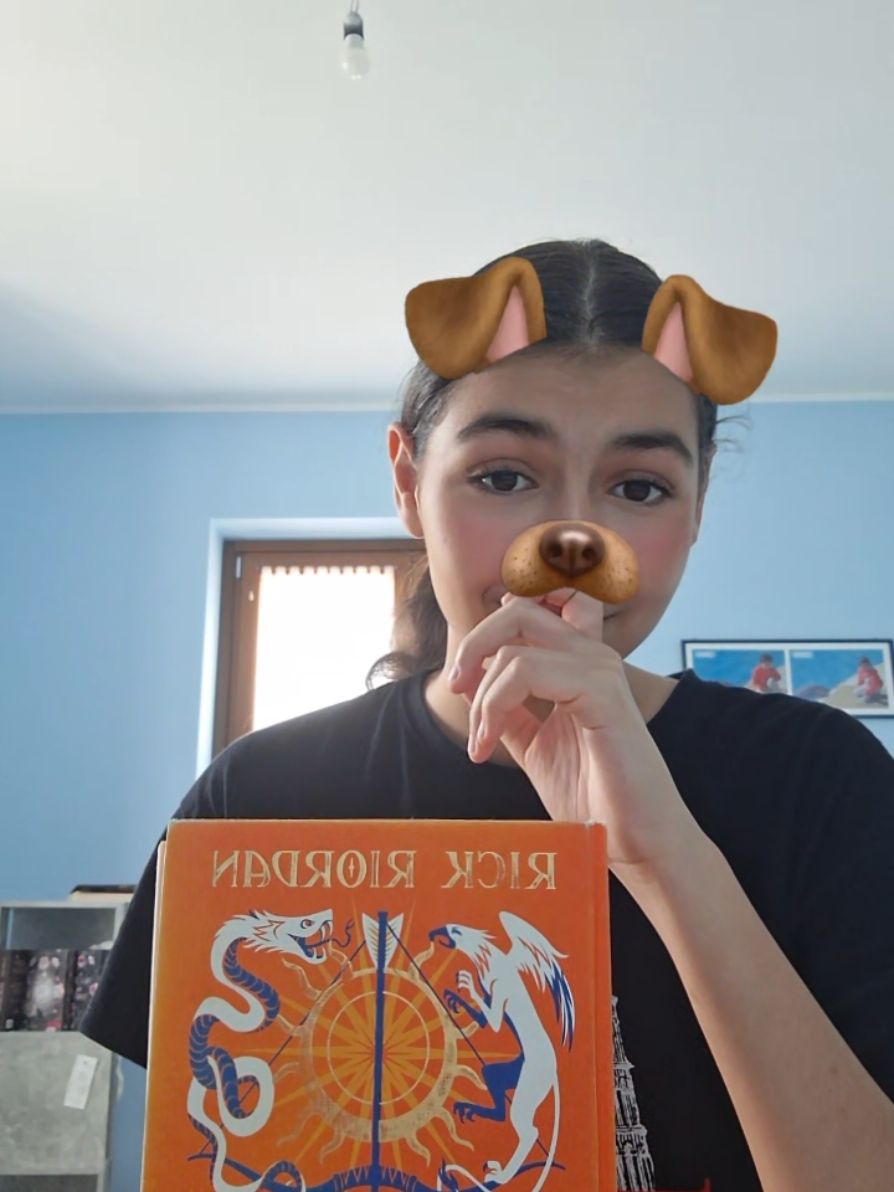 @𝒞𝓁𝒶𝓇𝒾📚
