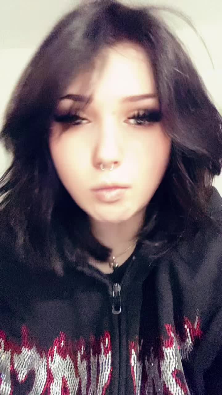 @𝒩.