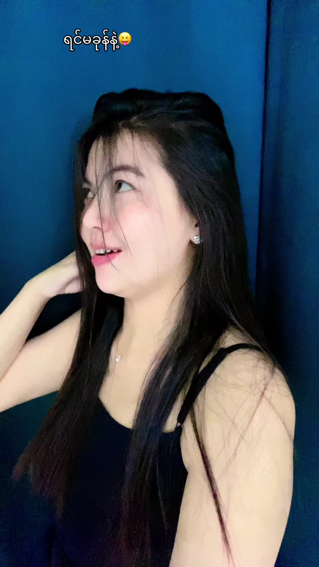@🦋Nang Khin Moe🦋( ခင်မိုး )🍃