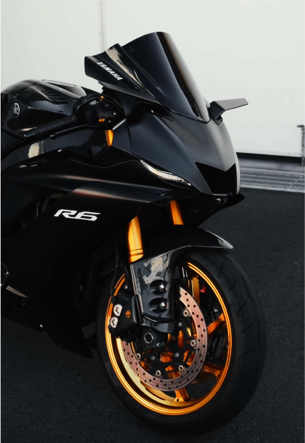 @月 tsuki