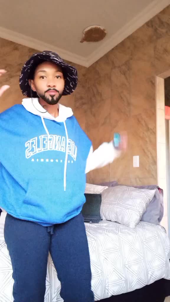 @queentolines