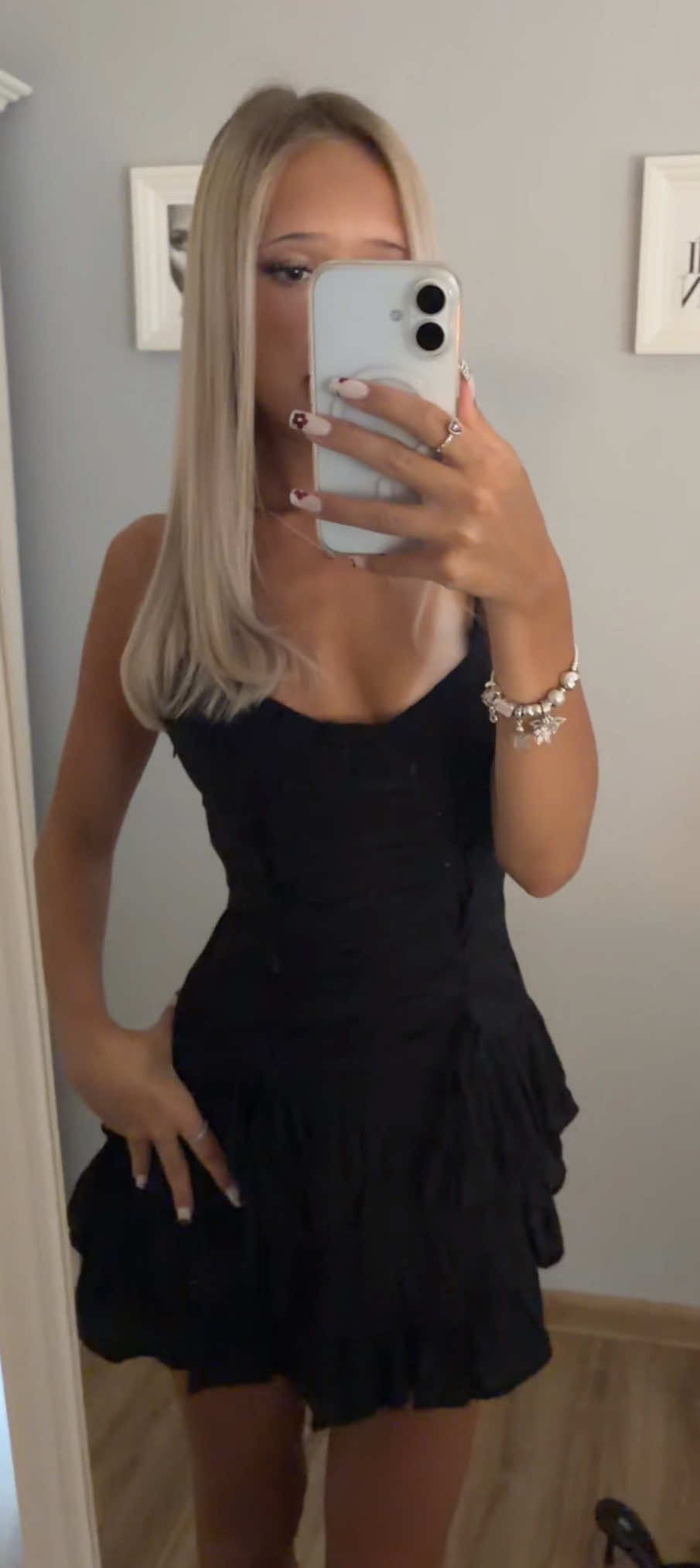 @𝔃𝓾𝔃𝓲𝓪