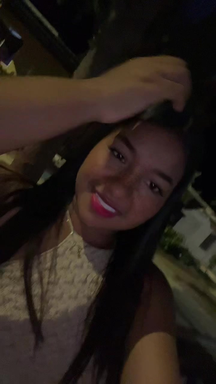 @🦋.