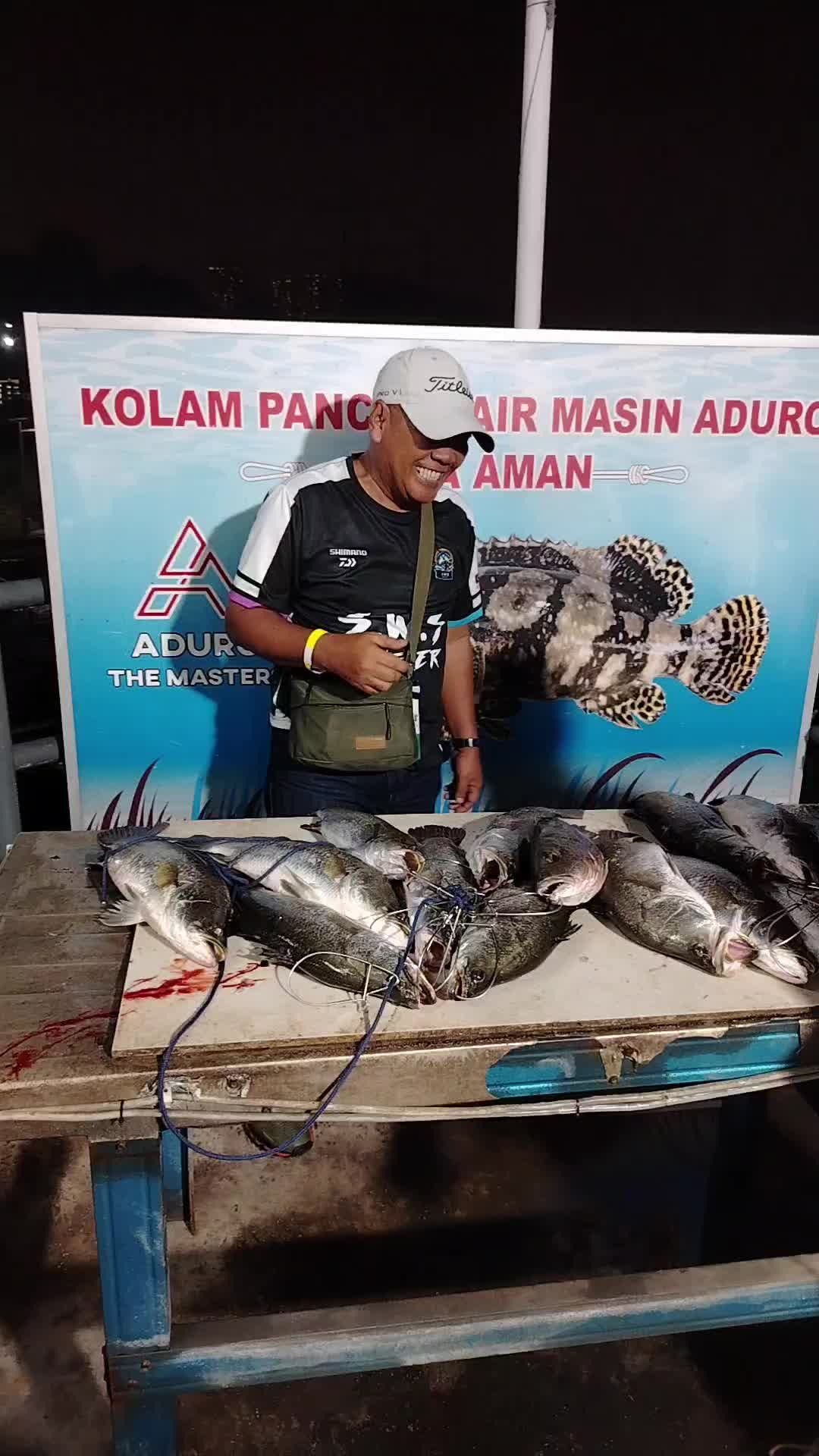 @MAEL ANGLER TST