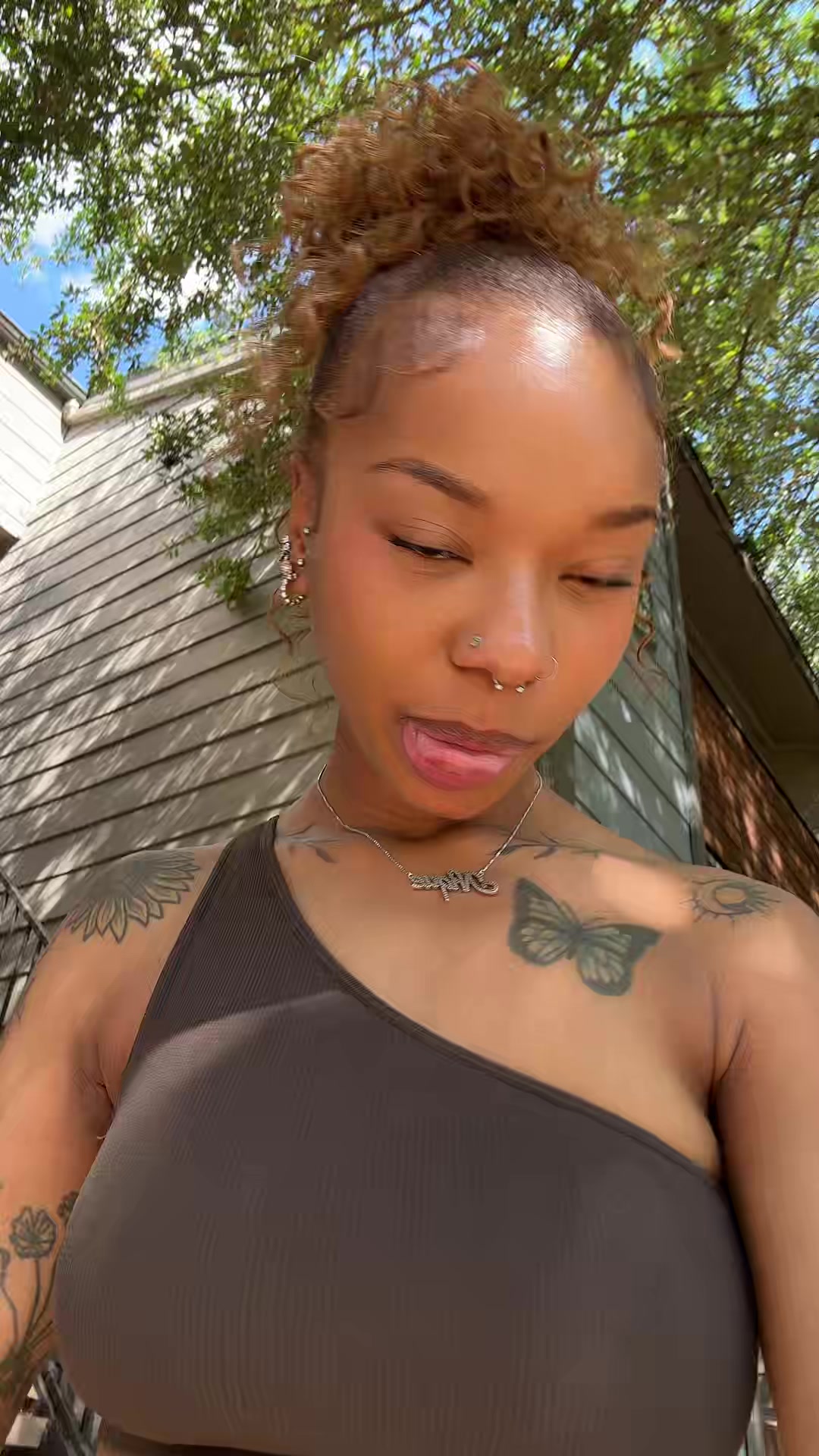 @Neek🌸👛💓🎀🦩🧞&zwj;♀️