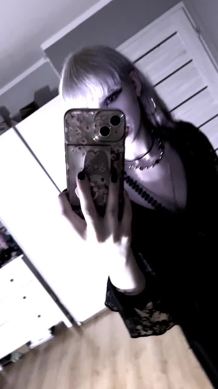 @darkdahlia🦇