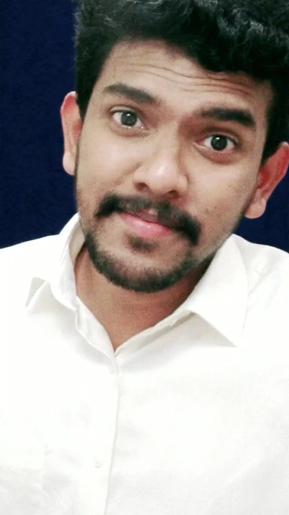 @ഉണ്ണി™ 😎
