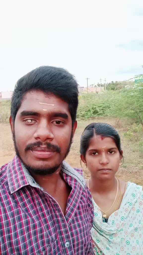 @குணா சினேகா