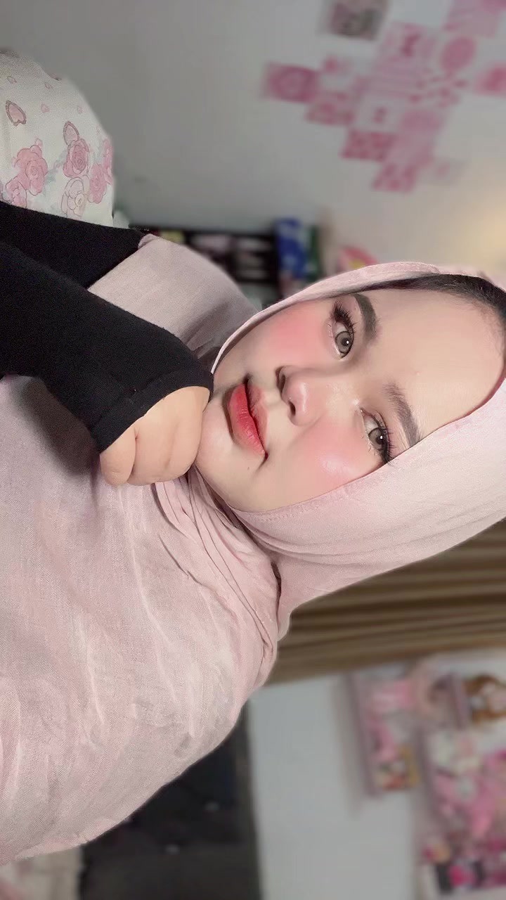 @Nisaa18