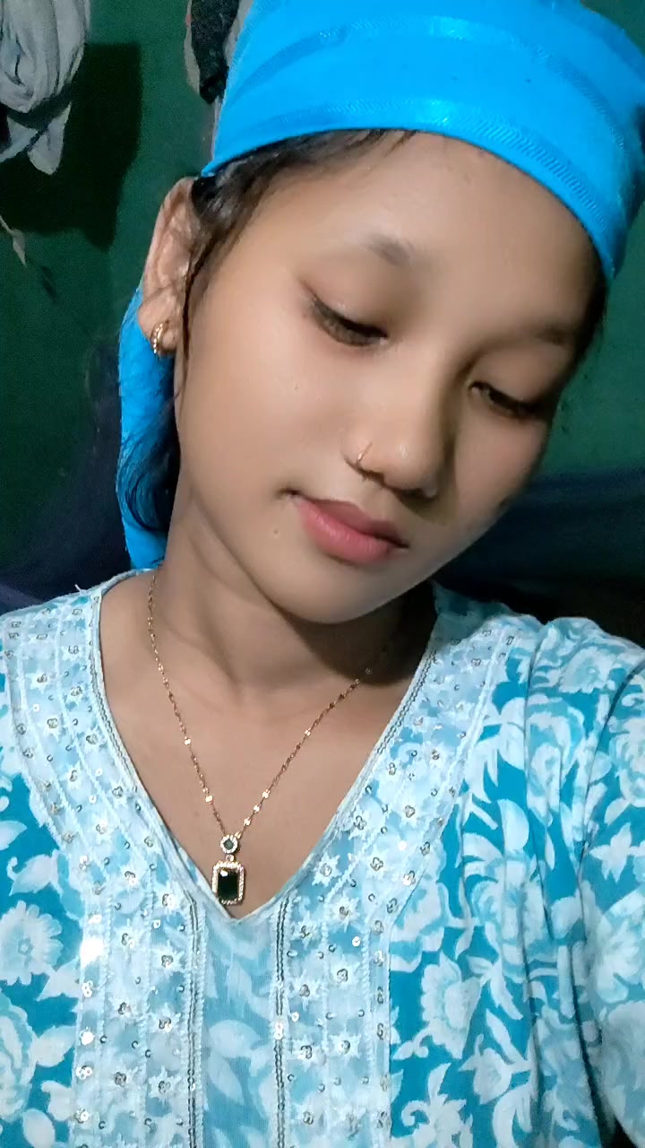 @🦋Alone 🍁girl🦋🥀❤🩹💋