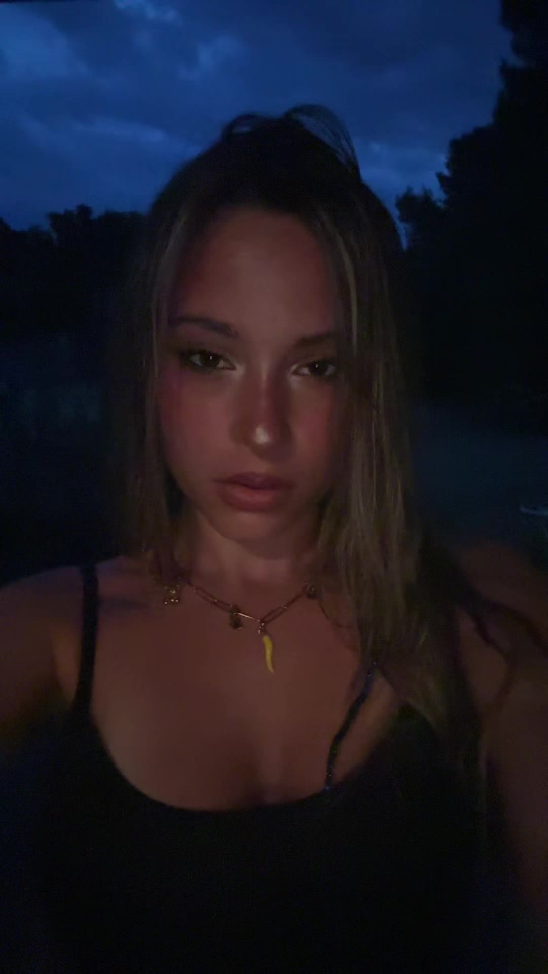 @lo