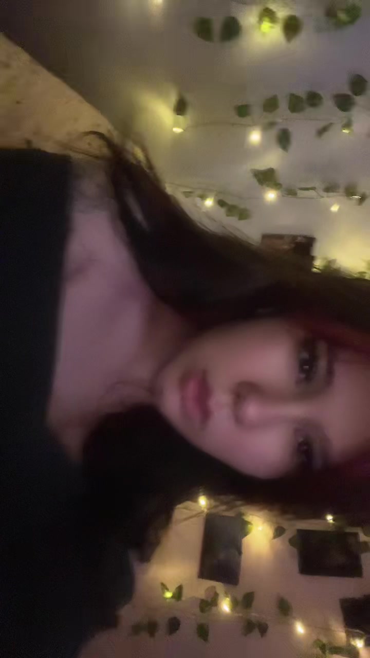 @Lily🥀
