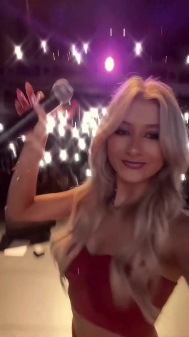 @ellis wife
