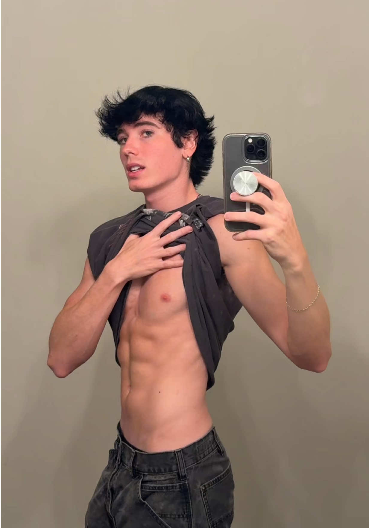 @Itsevanwade