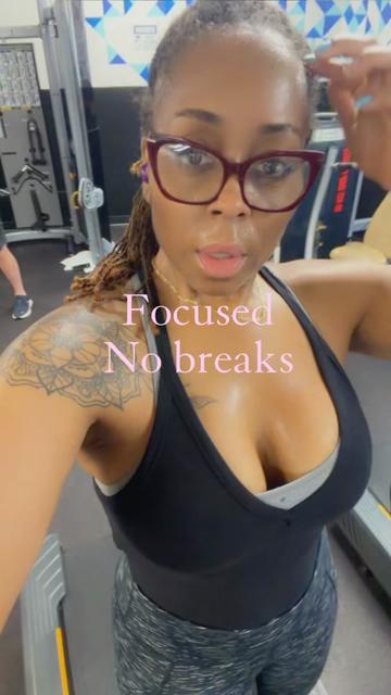 @CaTinaRenae