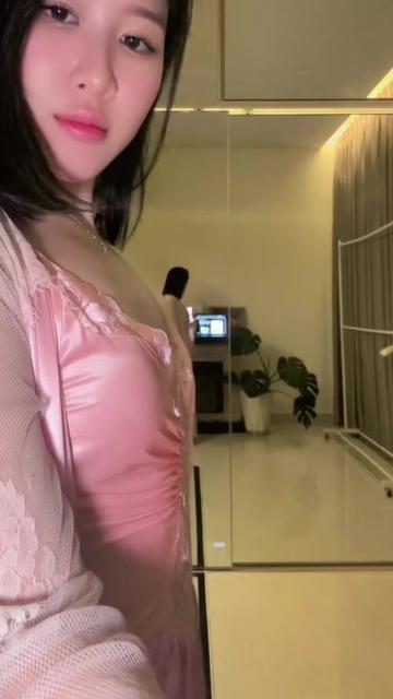 @Dressesinsilk