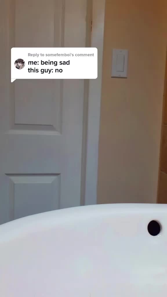 @IttyBittyKylo