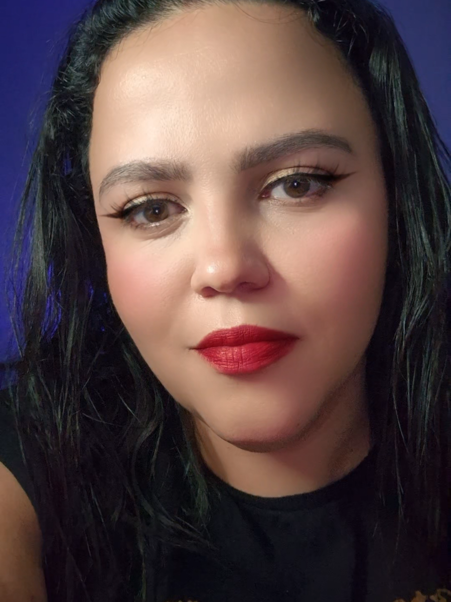 @👑Katlyn Bueno 🌼
