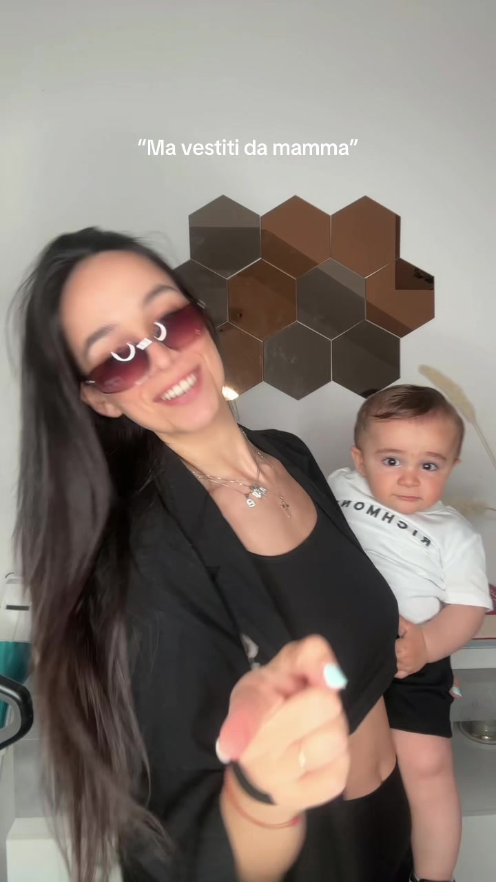 @BEBE