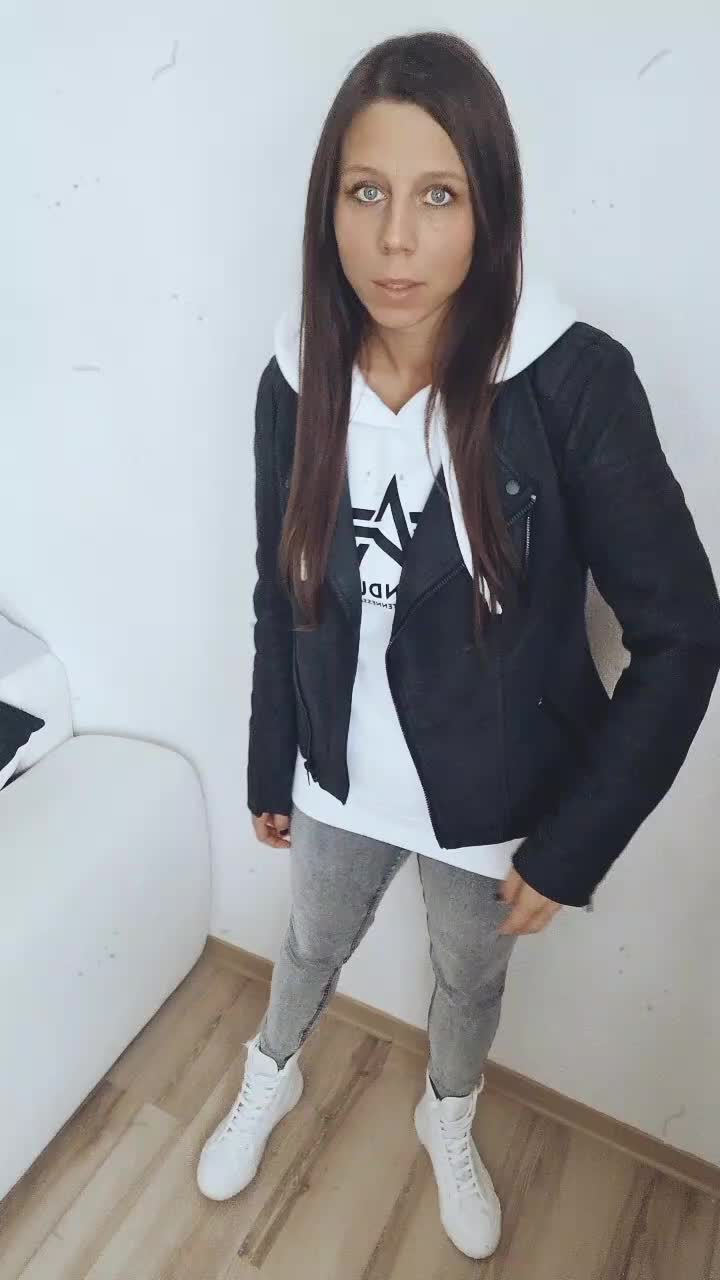 @Crazygirl22.12
