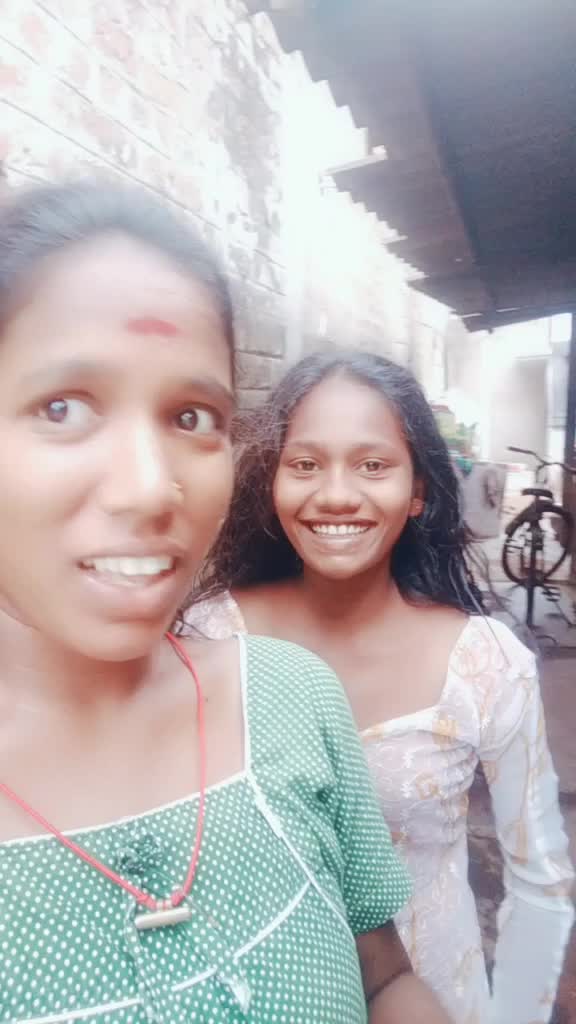 @Janu..
