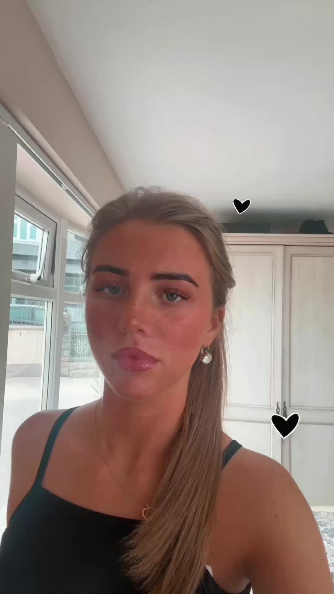 @,