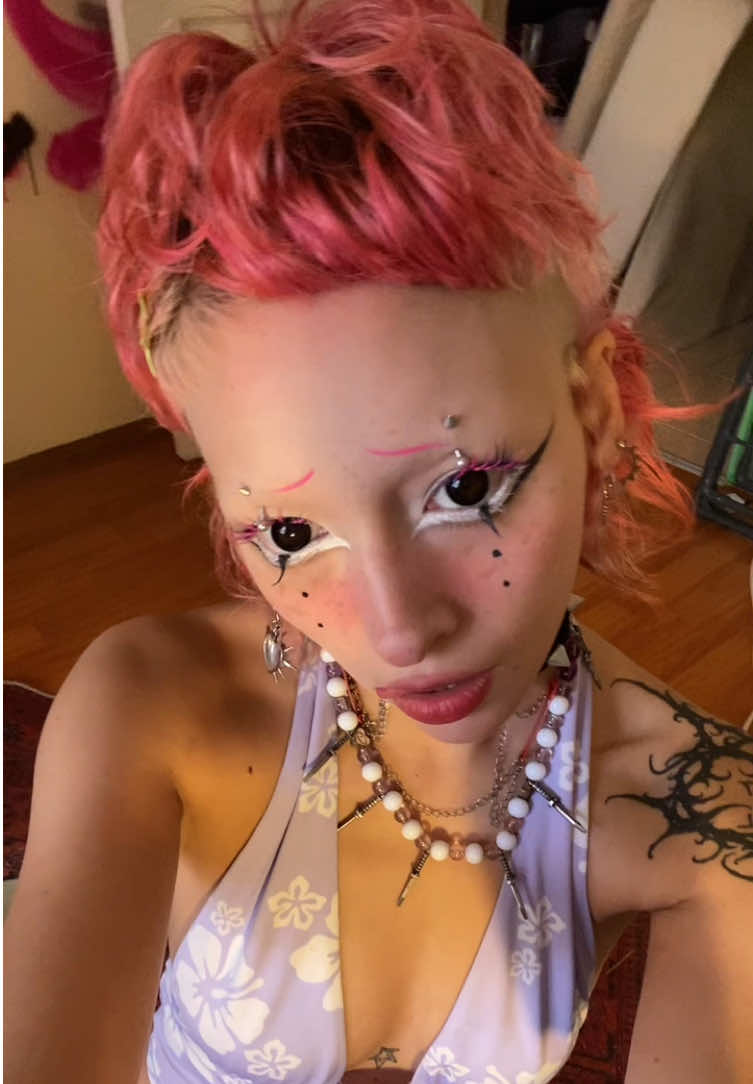 @m0v____