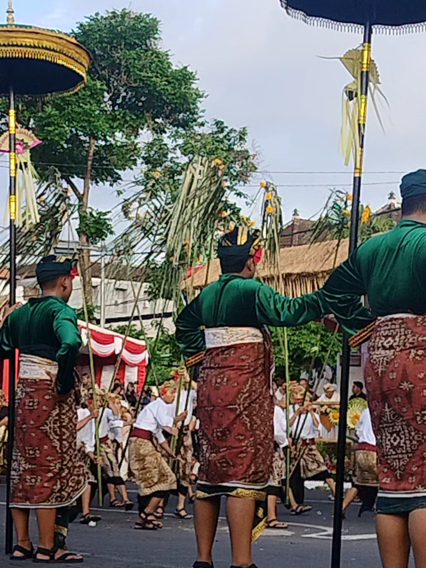 @Sentir_nurbali.com