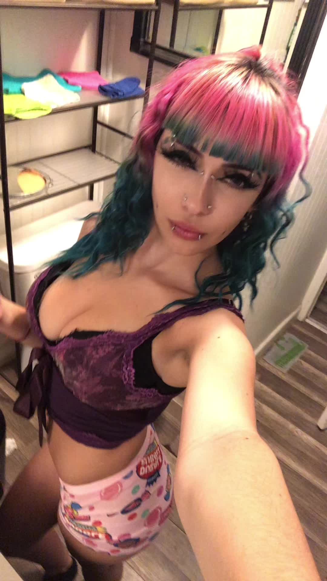 @Jessalyn