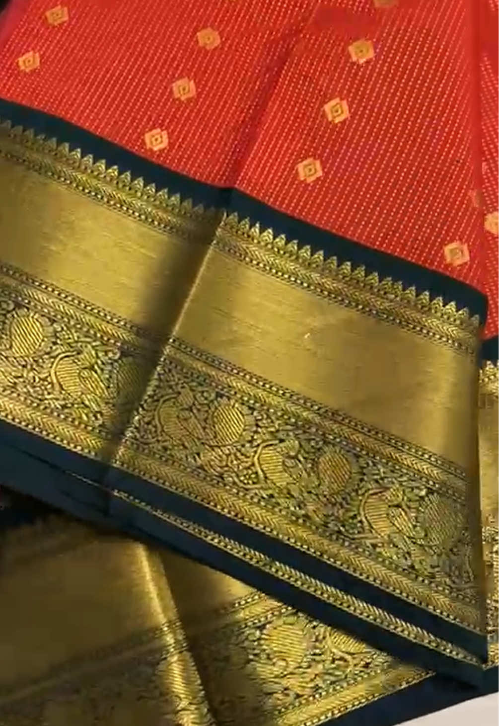 @Six Yards Pattu