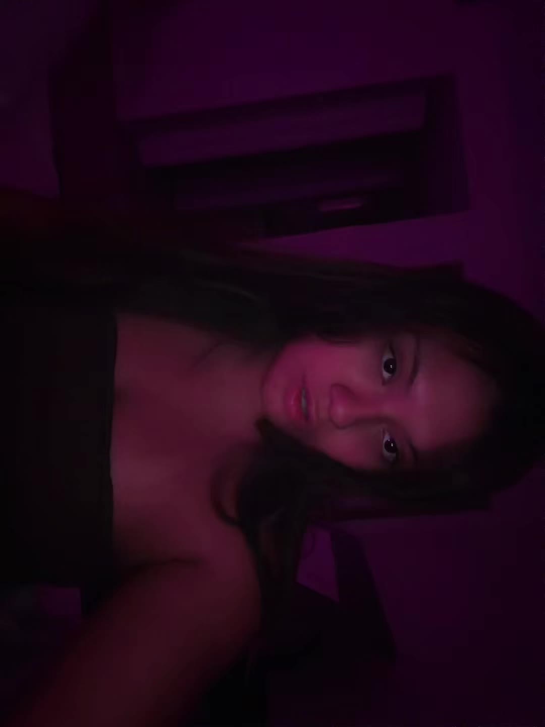 @💋🙈