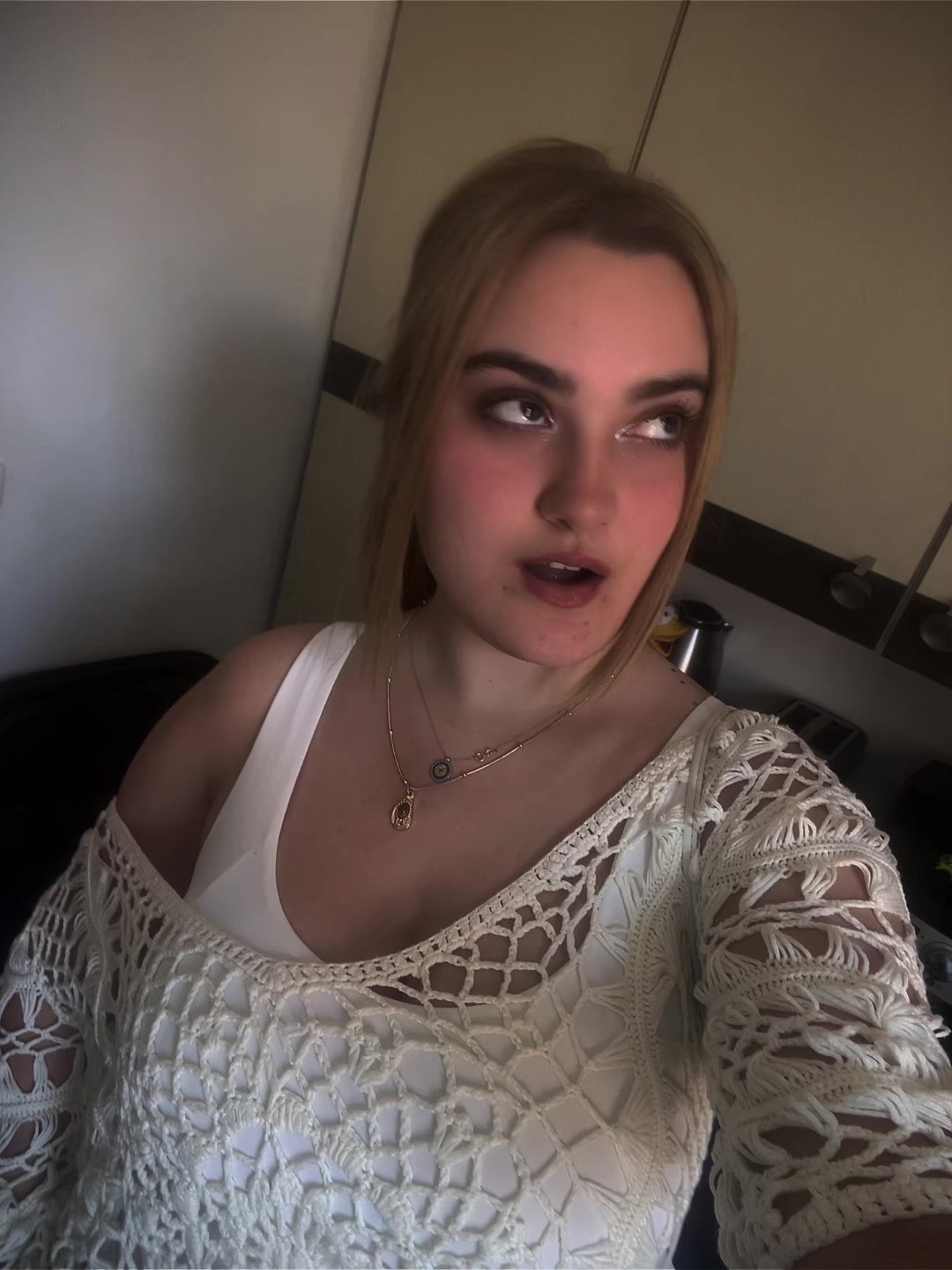 @Ariana_222
