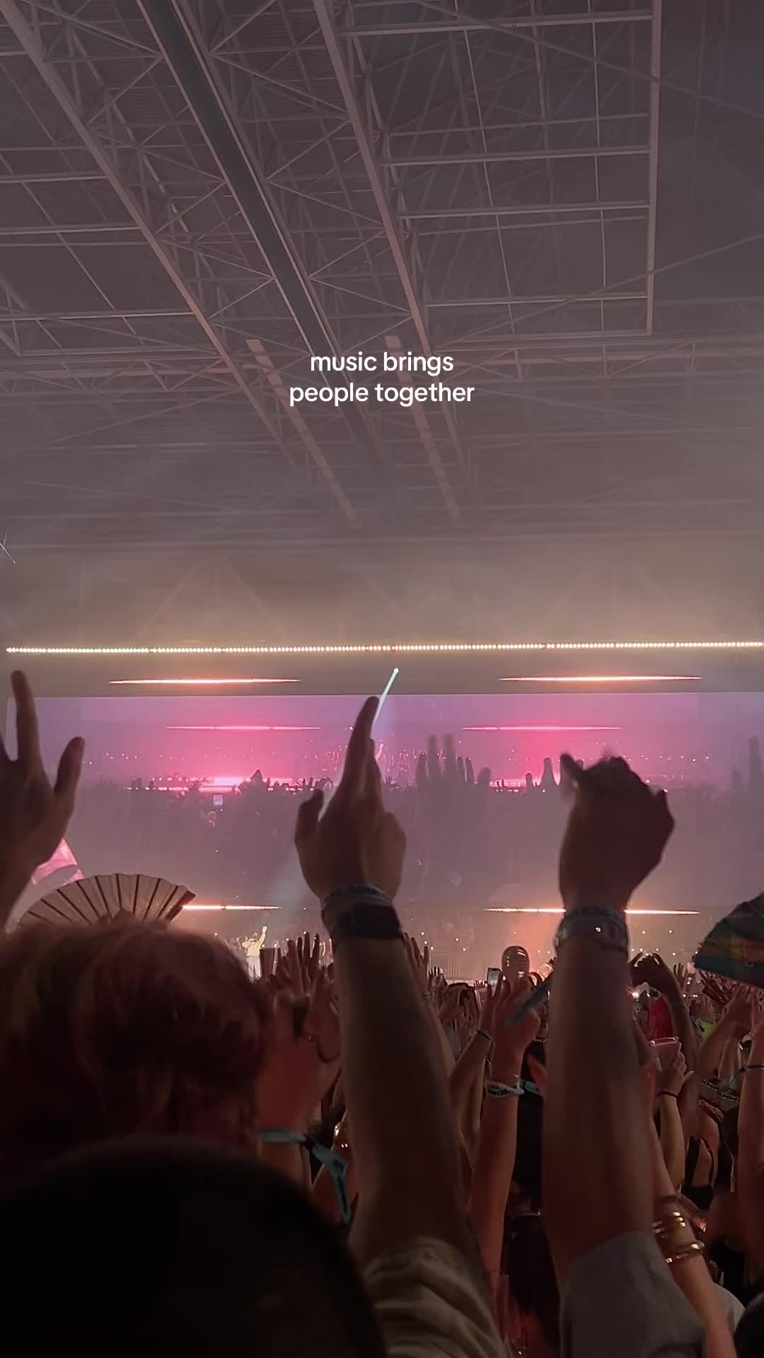 @Damini 🫧
