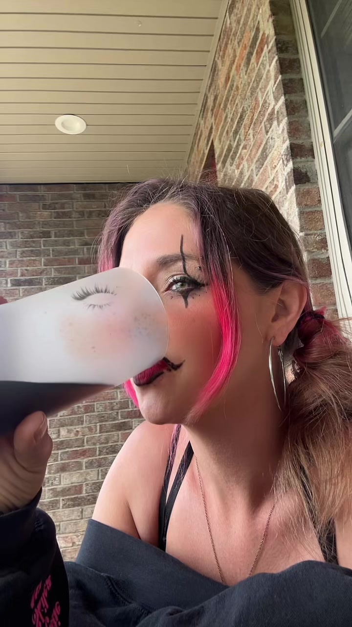 @FoxiBrat