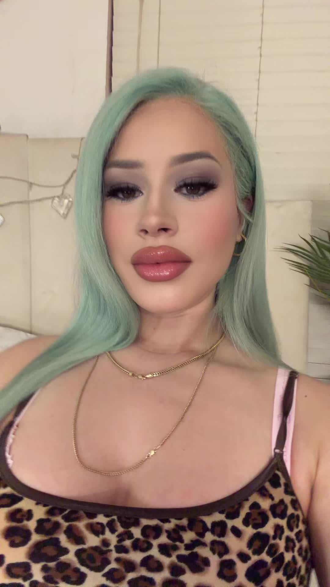 @annetteraza